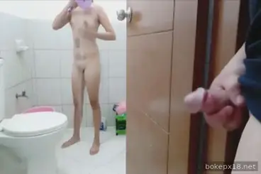 Intip Tetangga Mandi Lalu Diperkosa