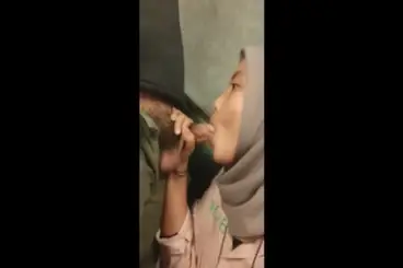 Ukhti Jilbab Nurut Diminta BJ Sebelum Tidur Paling Puas